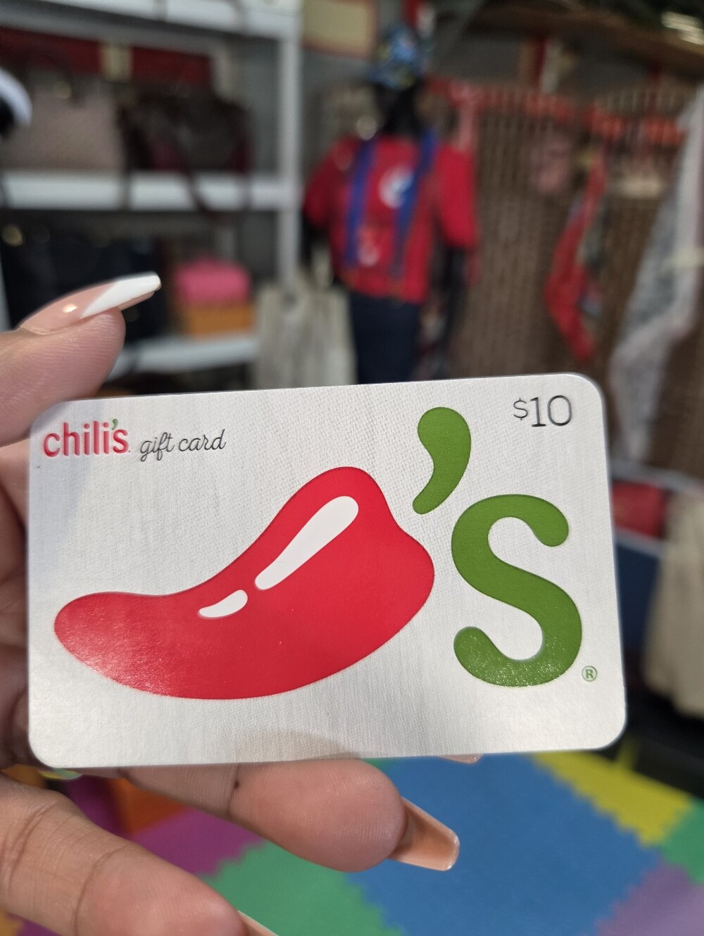 GIVEAWAY $10 CHILIS GIFT Card